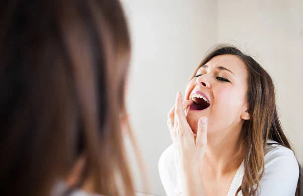 😬 Loose Teeth from Retainers? What It Means